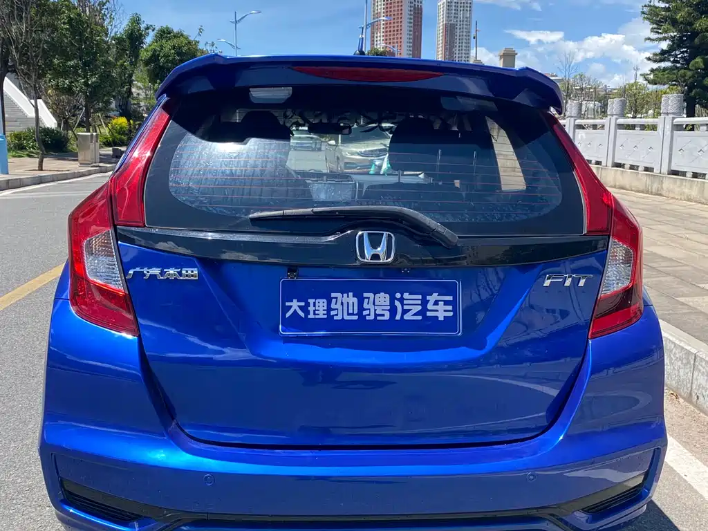 Honda Fit — фото 5