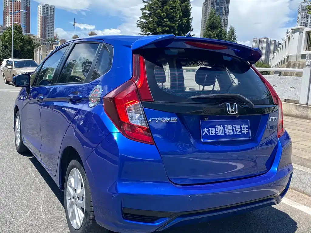 Honda Fit — фото 7
