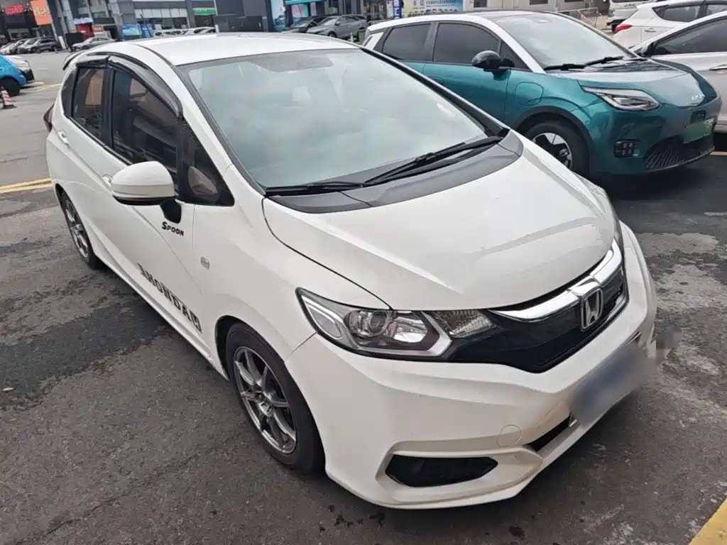 Honda Fit — фото 4