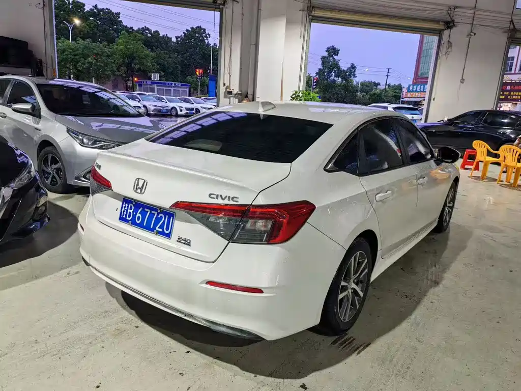 Honda Civic — фото 4