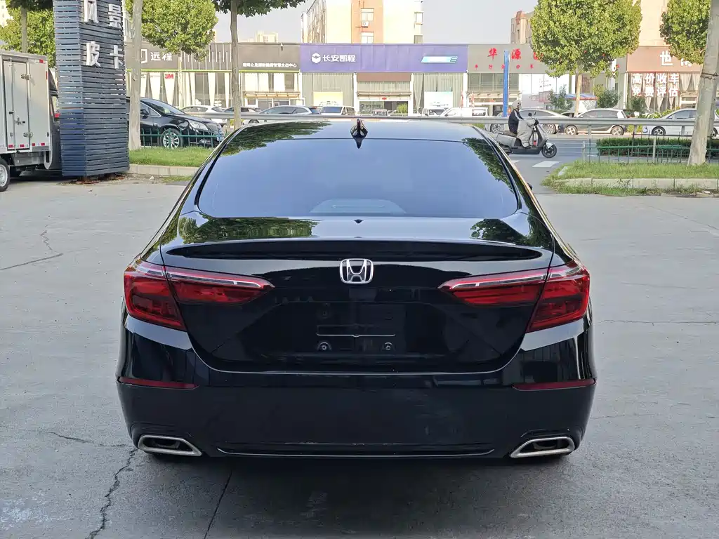 Honda Inspire — фото 5