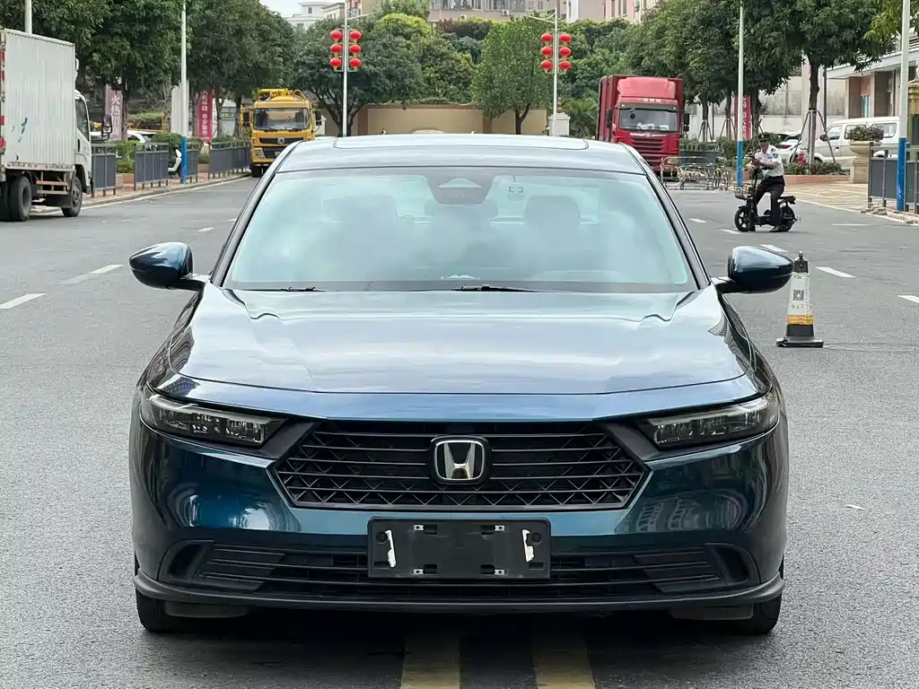 Honda Accord — фото 2