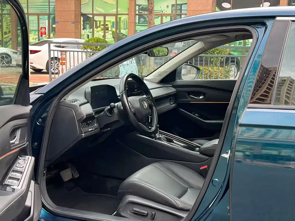 Honda Accord — фото 3