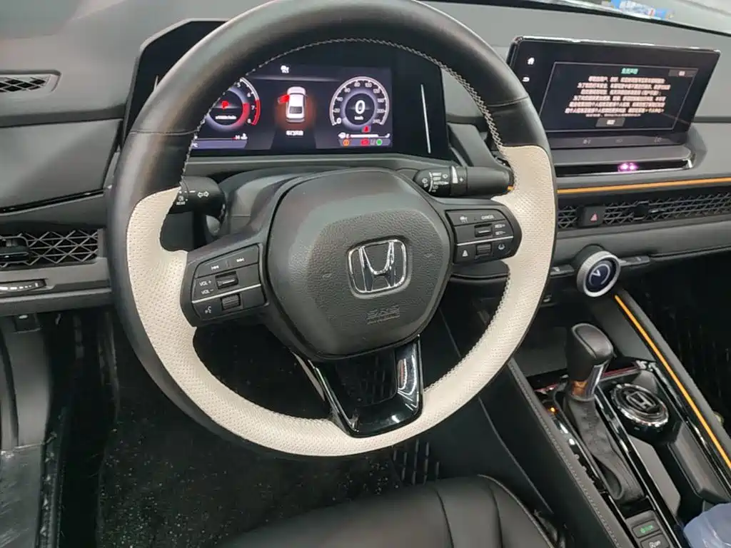 Honda Accord — фото 11