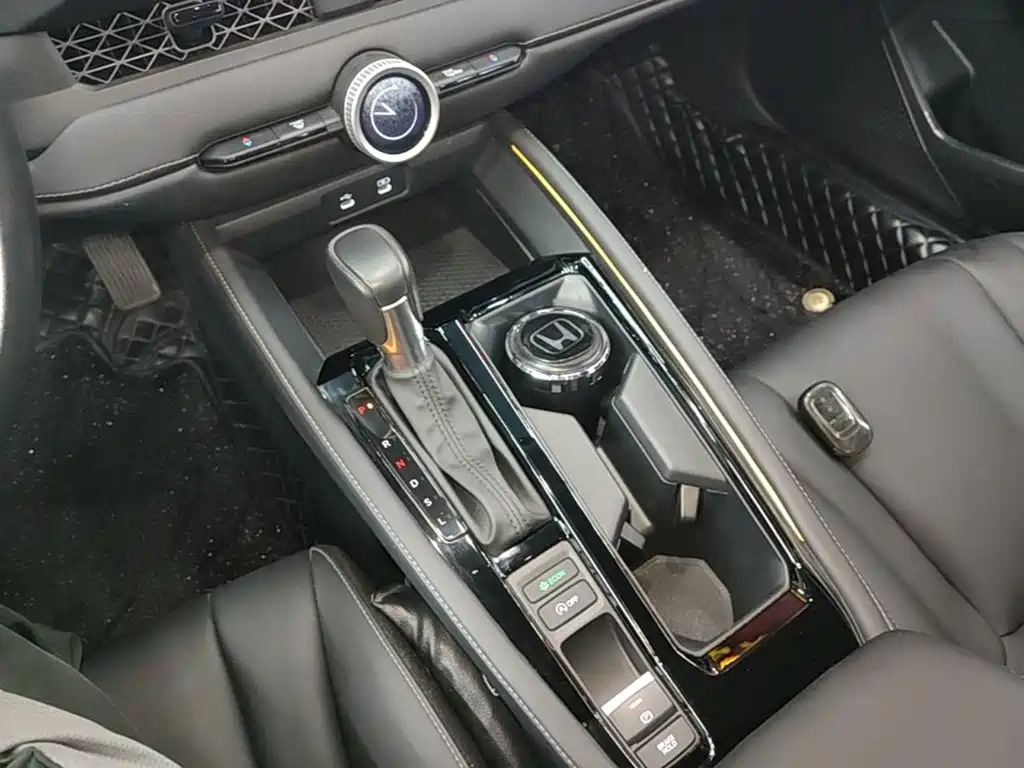 Honda Accord — фото 14