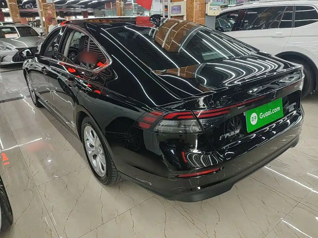 Honda Accord — фото 5