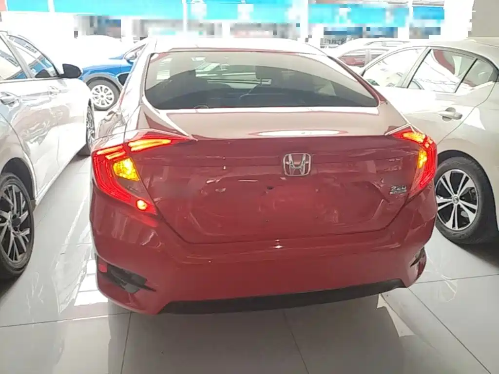 Honda Civic — фото 6