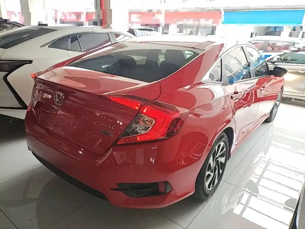 Honda Civic — фото 7