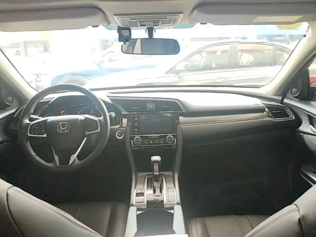 Honda Civic — фото 10
