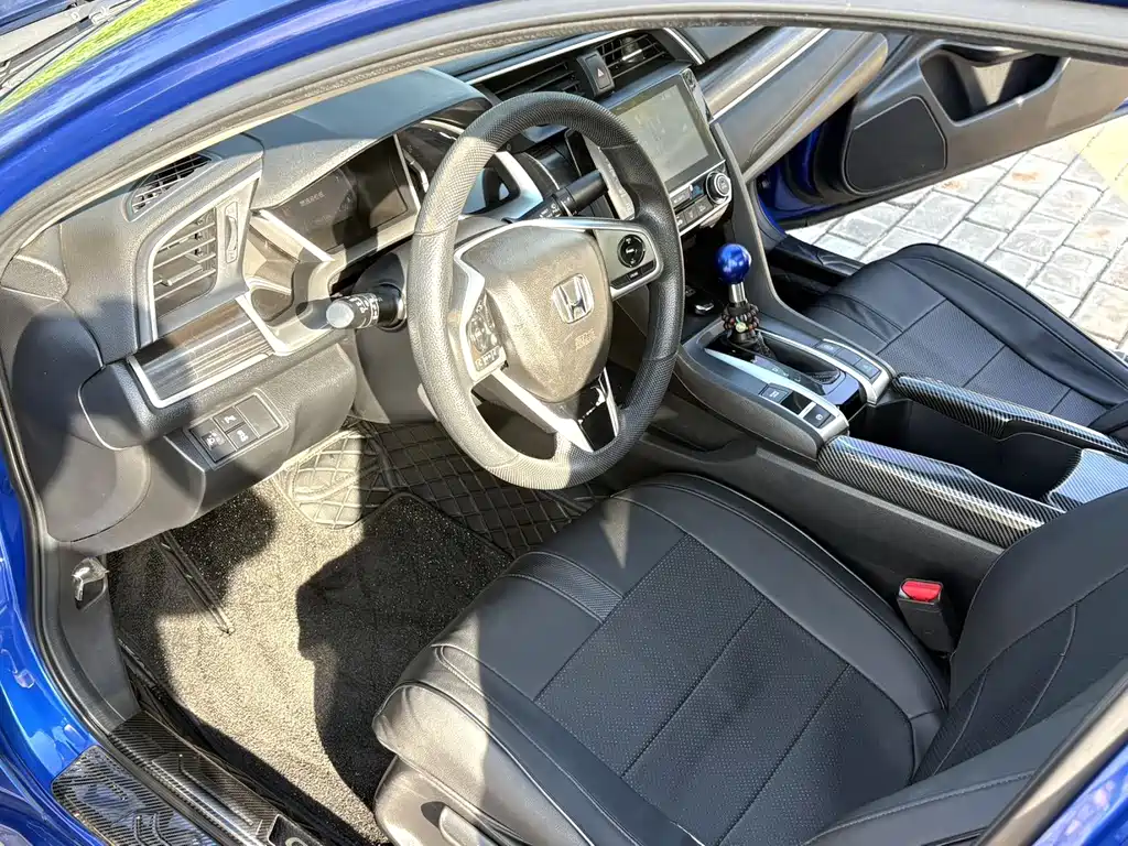Honda Civic — фото 9