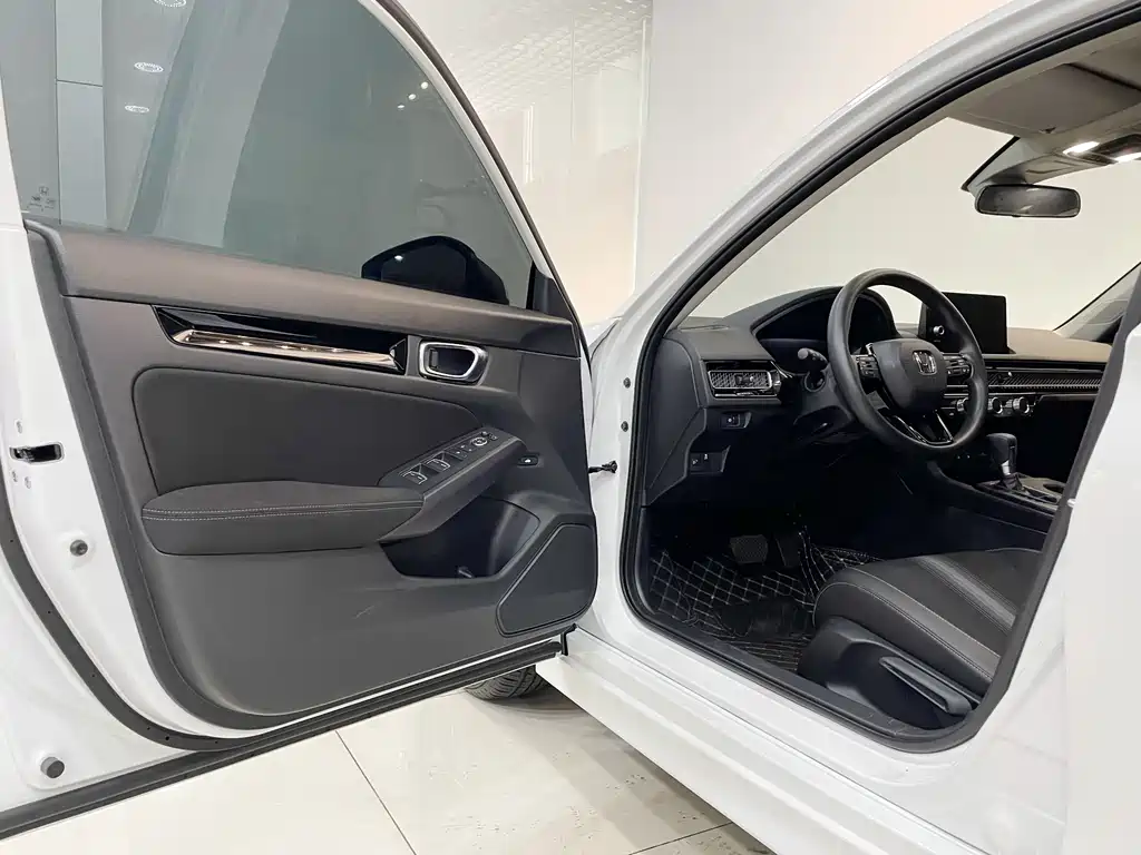 Honda Civic — фото 13