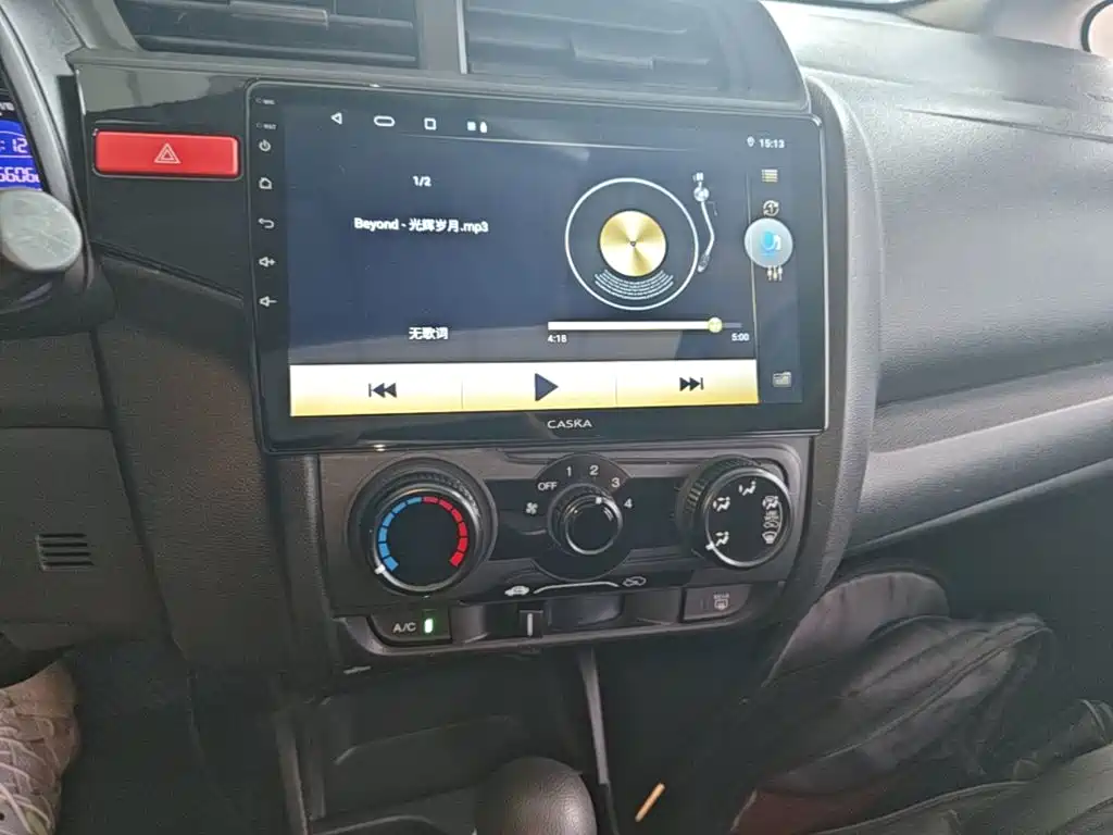 Honda Fit — фото 13