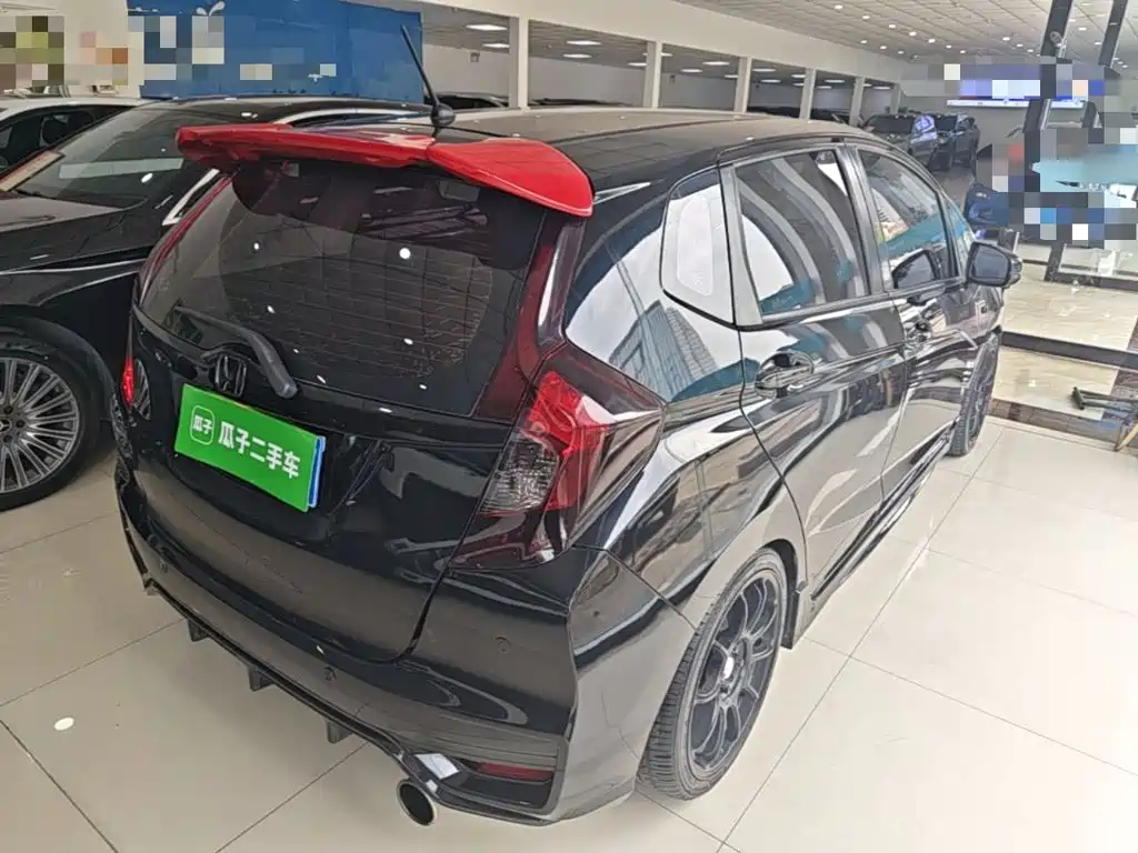 Honda Fit — фото 7
