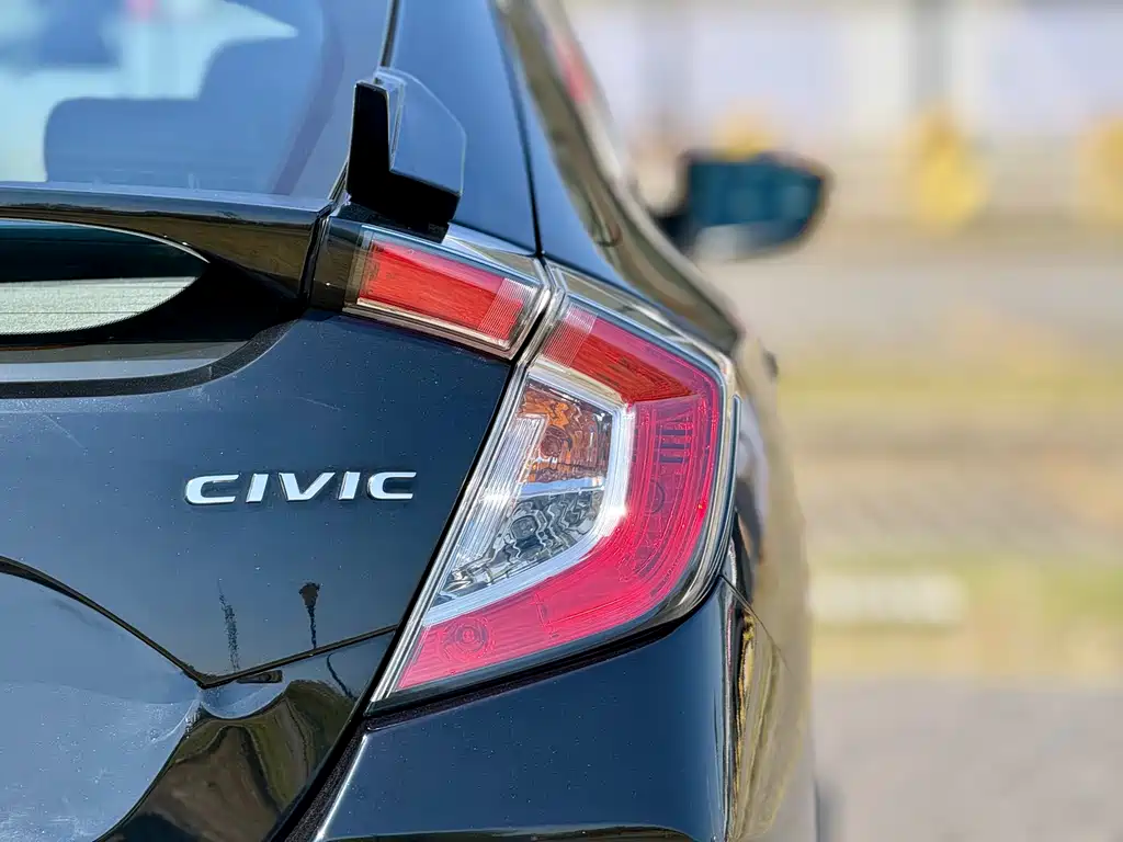 Honda Civic — фото 17