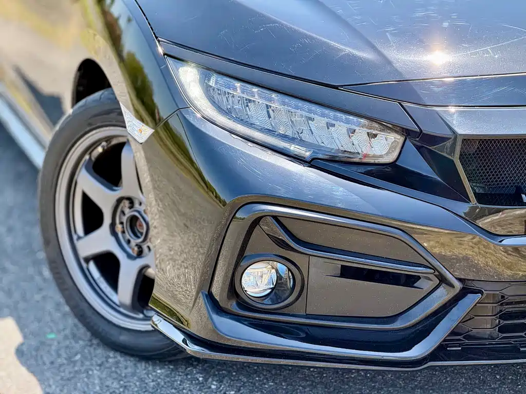 Honda Civic — фото 18