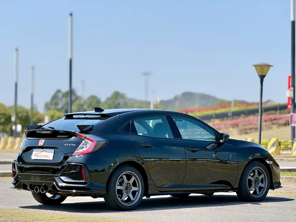 Honda Civic — фото 6