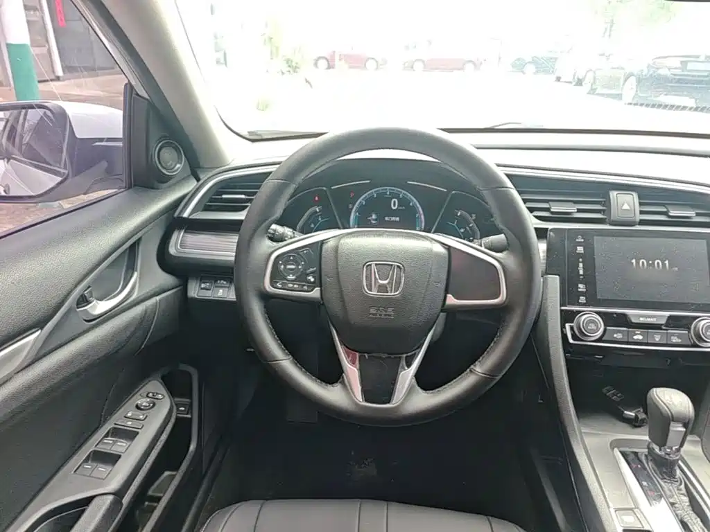 Honda Civic — фото 11
