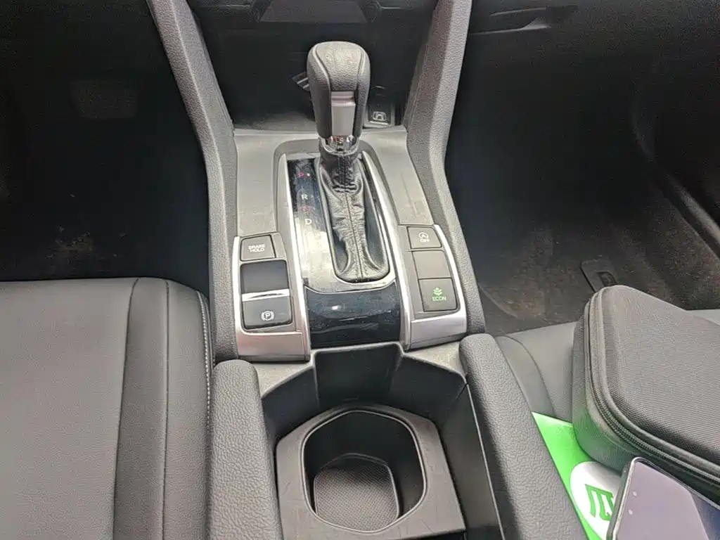 Honda Civic — фото 14