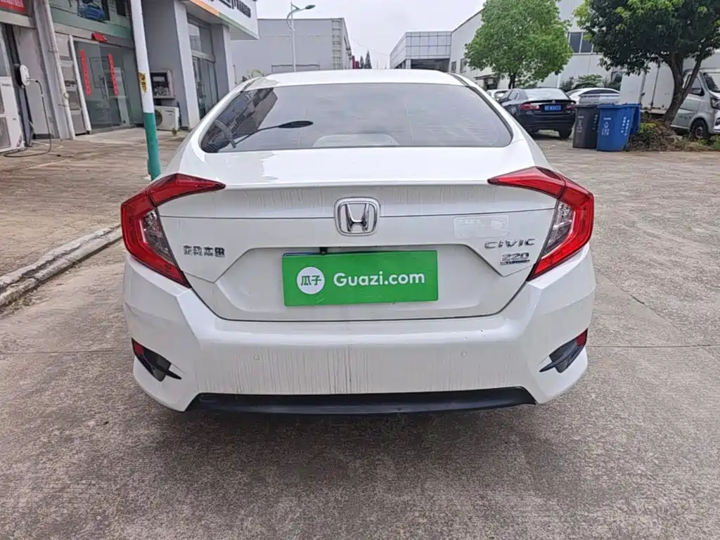 Honda Civic — фото 6