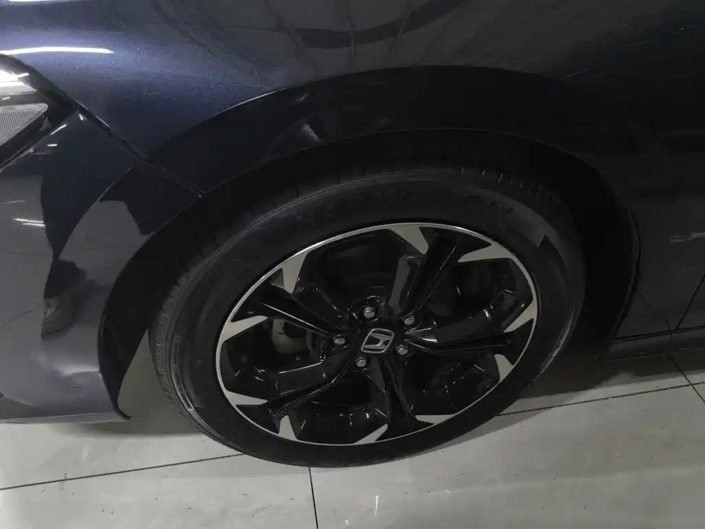 Honda Civic — фото 11