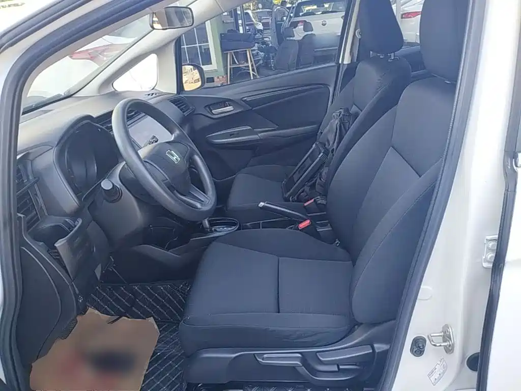 Honda Fit — фото 15