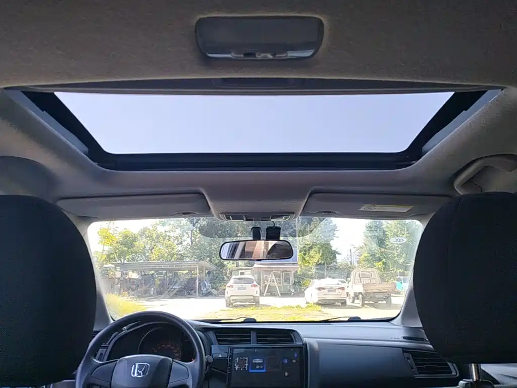 Honda Fit — фото 18