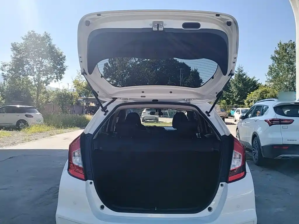 Honda Fit — фото 19