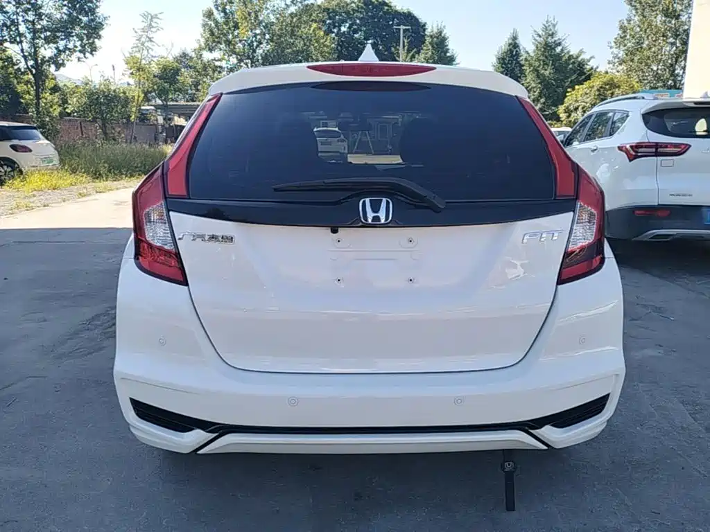 Honda Fit — фото 6