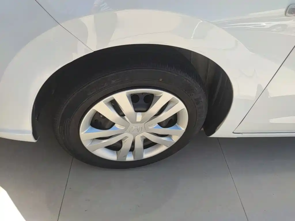 Honda Fit — фото 23