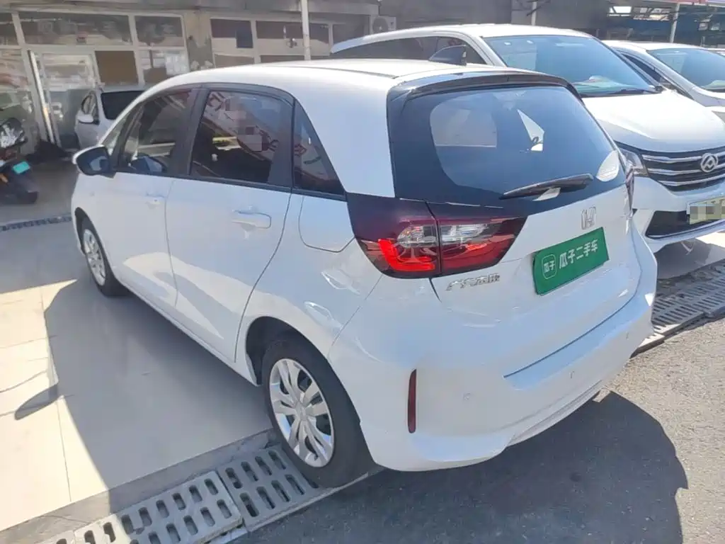 Honda Fit — фото 5