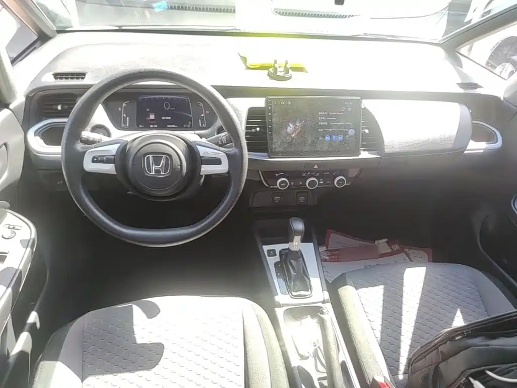 Honda Fit — фото 10