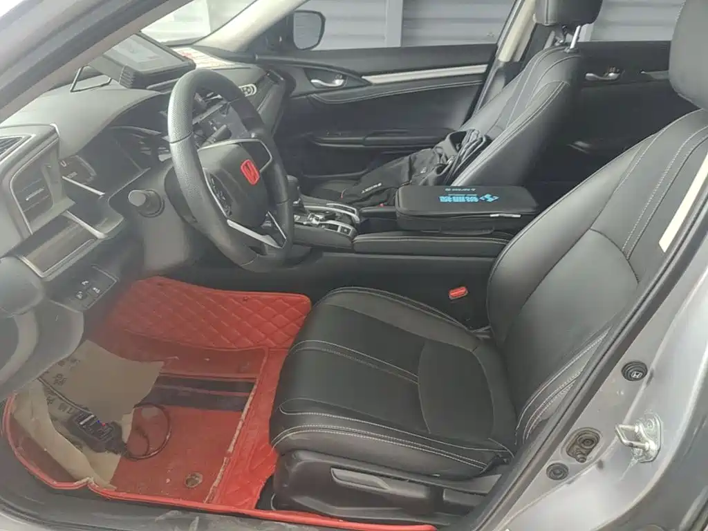 Honda Civic — фото 11