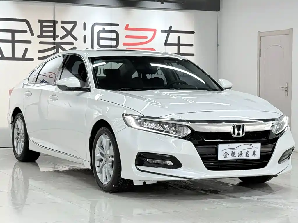 Honda Accord — фото 3