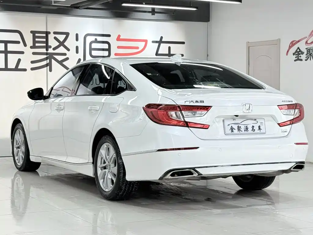 Honda Accord — фото 4