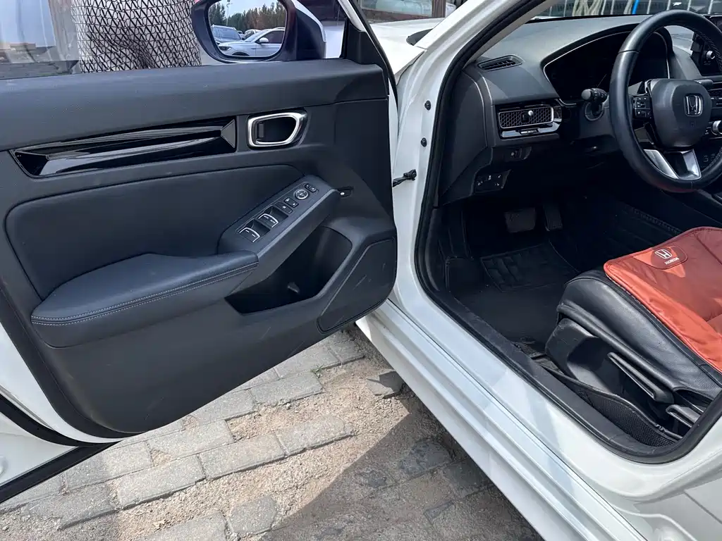 Honda Civic — фото 8