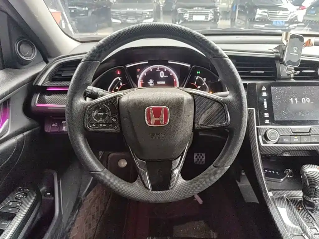 Honda Civic — фото 11