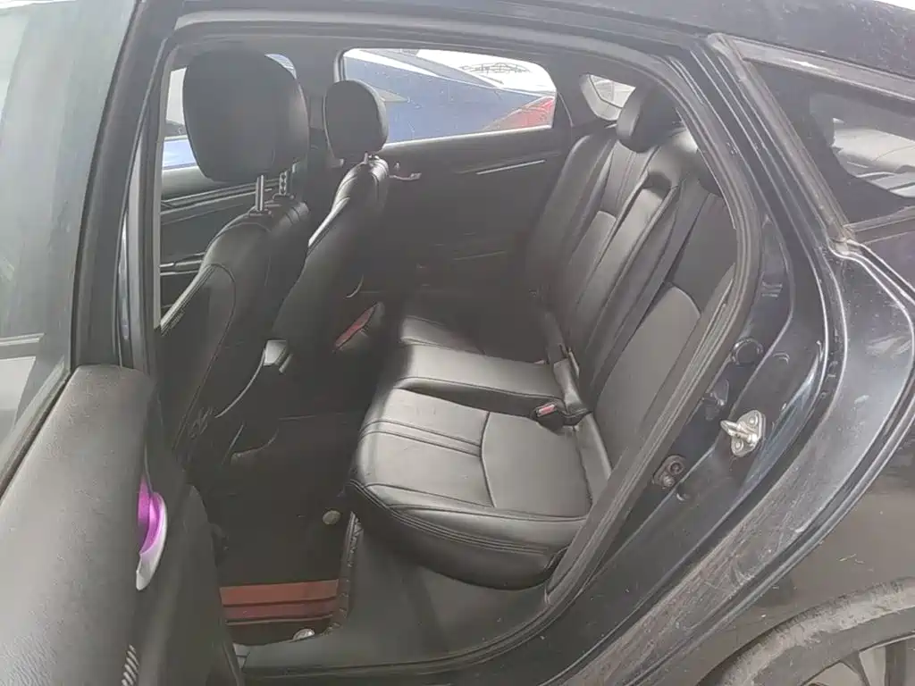 Honda Civic — фото 17