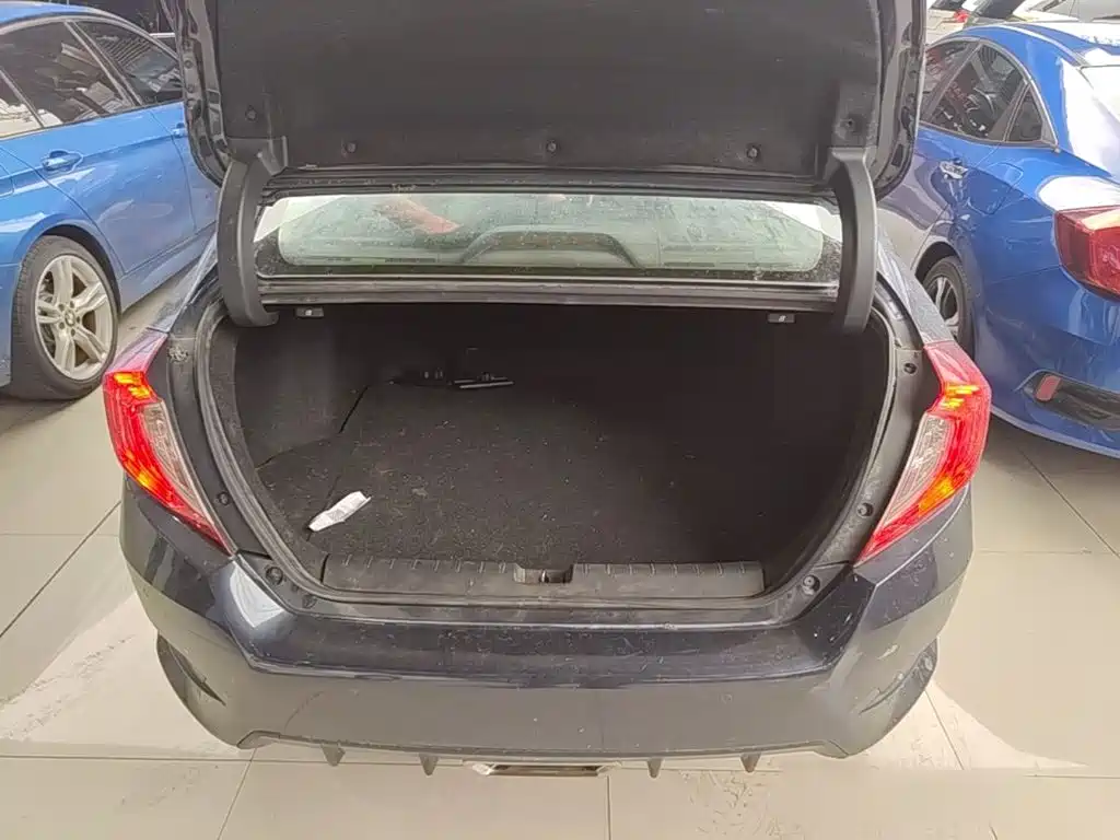 Honda Civic — фото 19