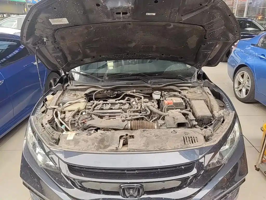 Honda Civic — фото 20