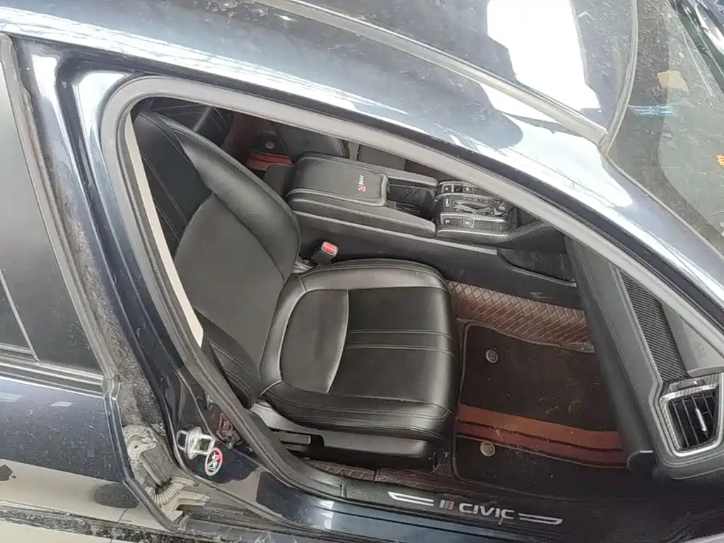 Honda Civic — фото 25