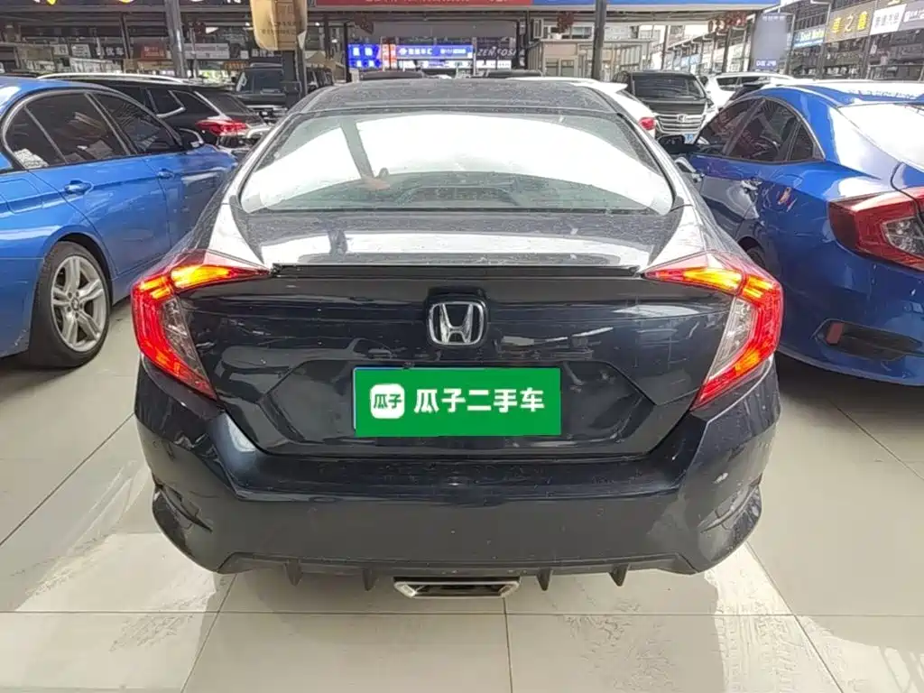 Honda Civic — фото 6