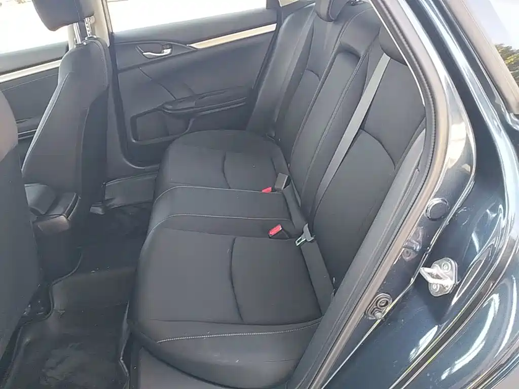 Honda Civic — фото 17