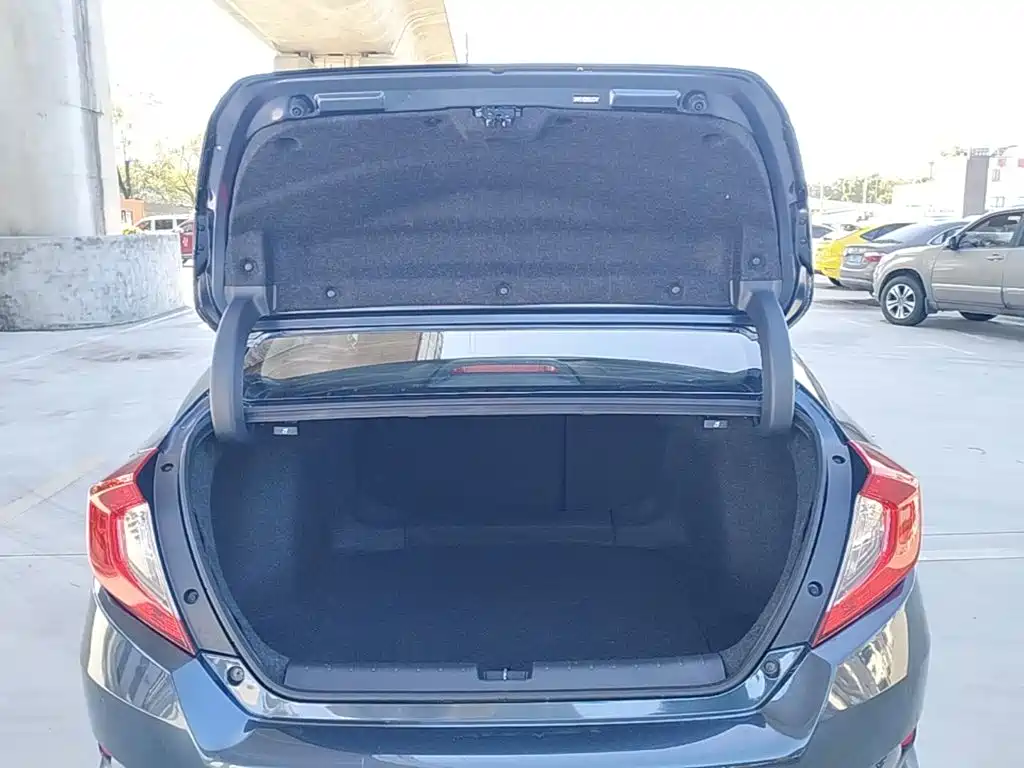 Honda Civic — фото 19
