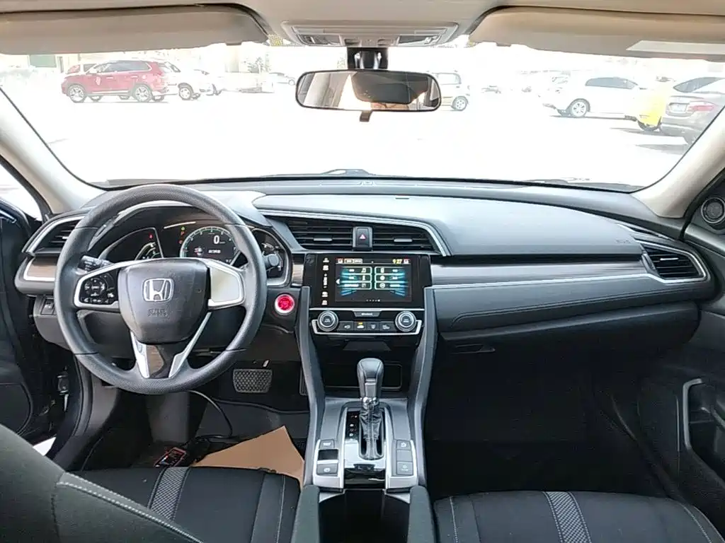 Honda Civic — фото 10