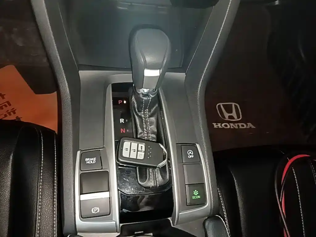 Honda Civic — фото 14