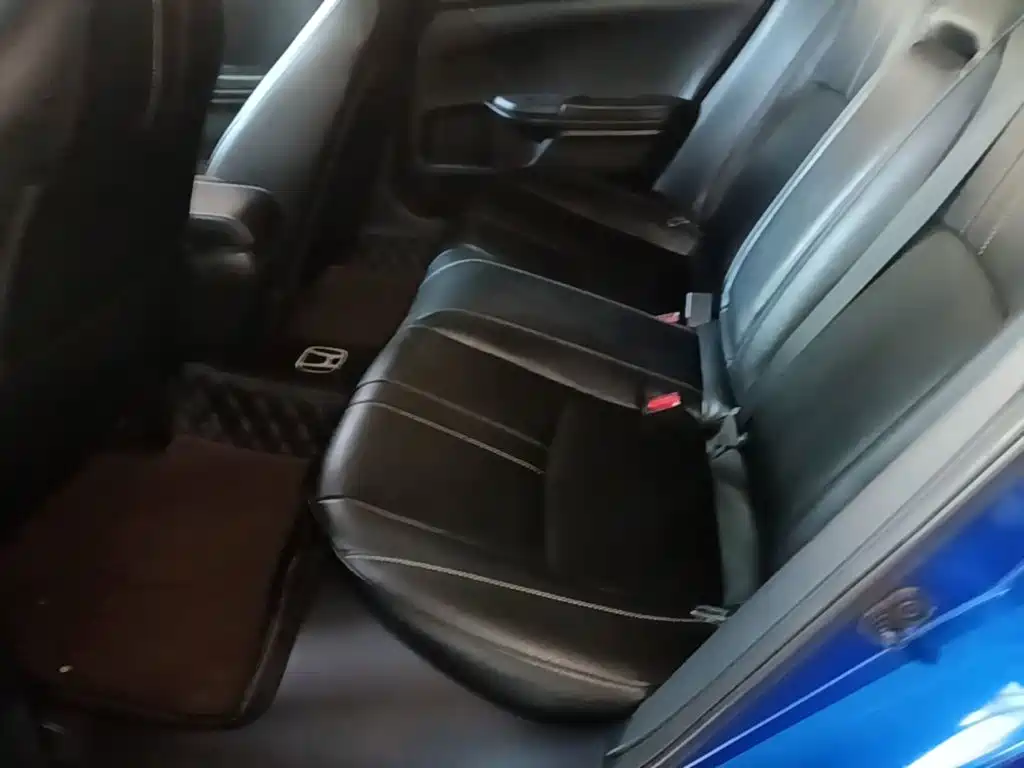 Honda Civic — фото 17