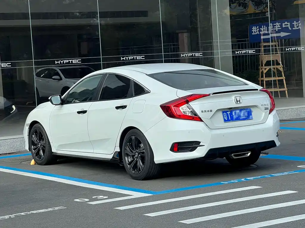 Honda Civic — фото 4