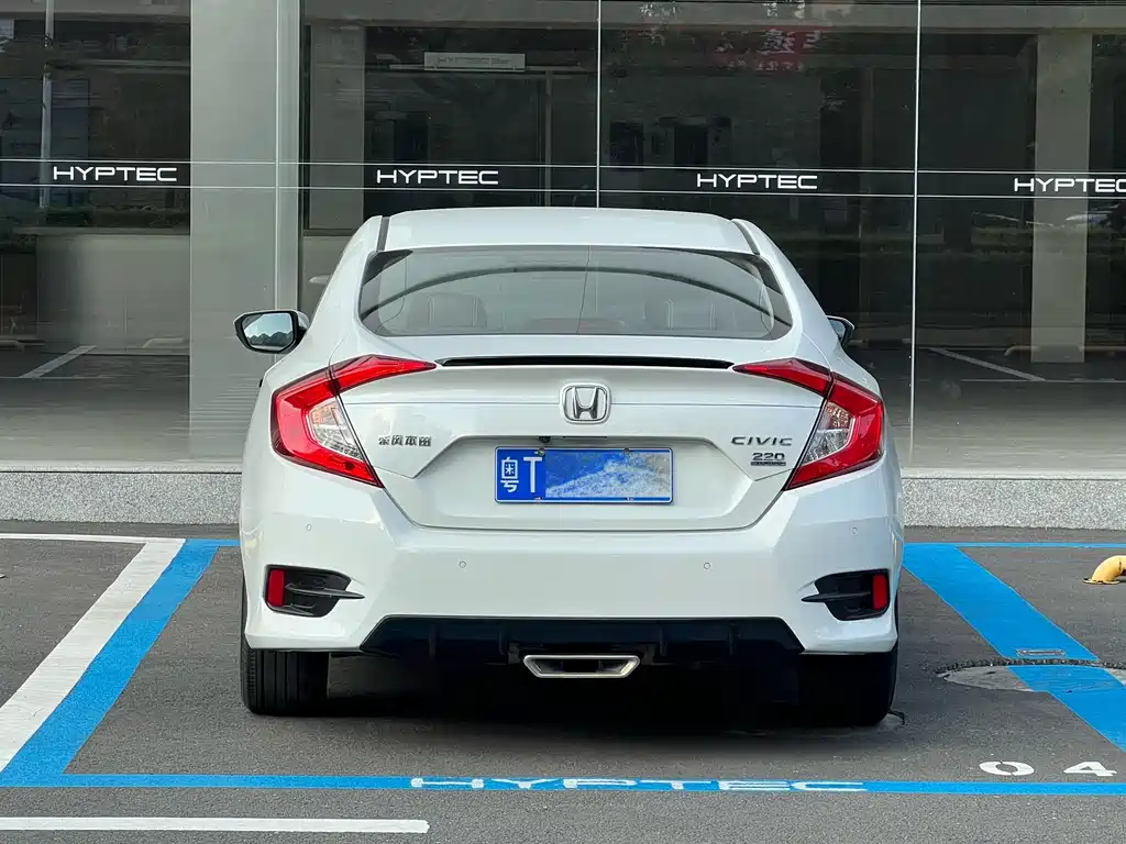 Honda Civic — фото 6