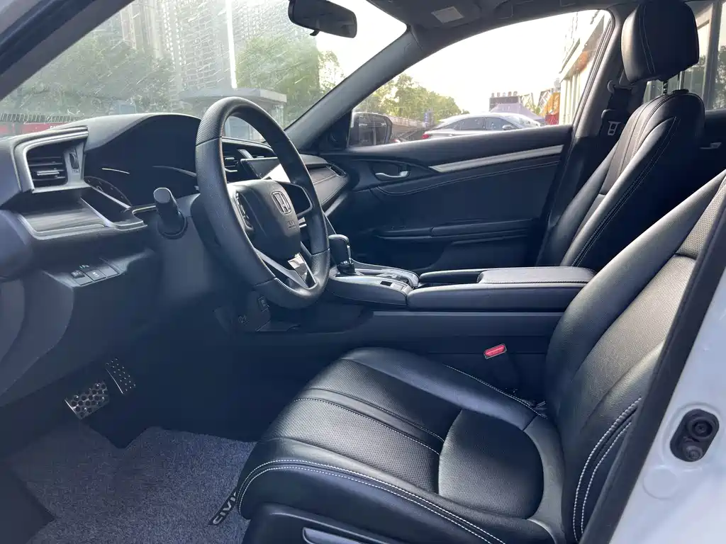 Honda Civic — фото 7