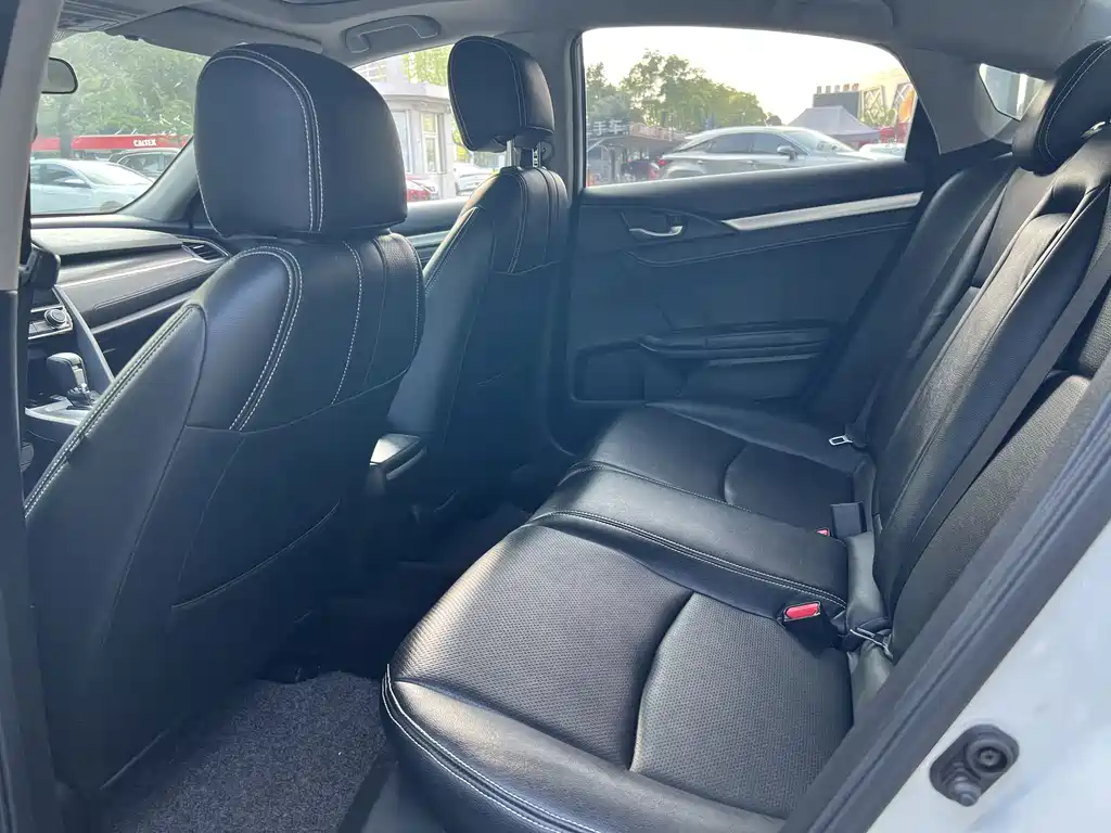 Honda Civic — фото 8